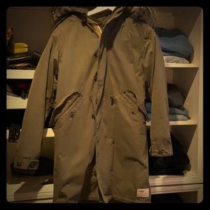 Arotzia Army green parka with hood